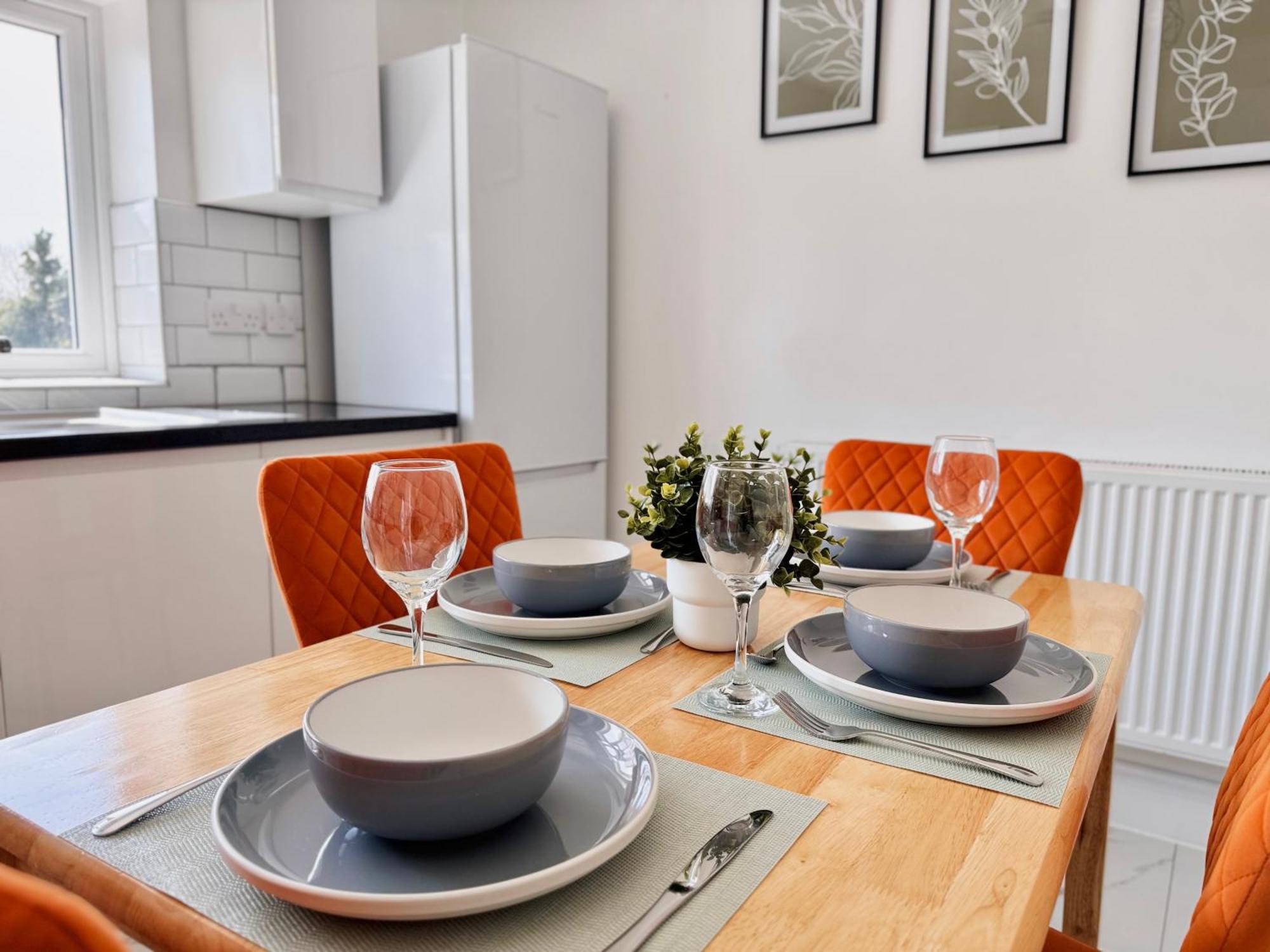 Splendid 2bed For Family 30mi To Ldn Appartamento *